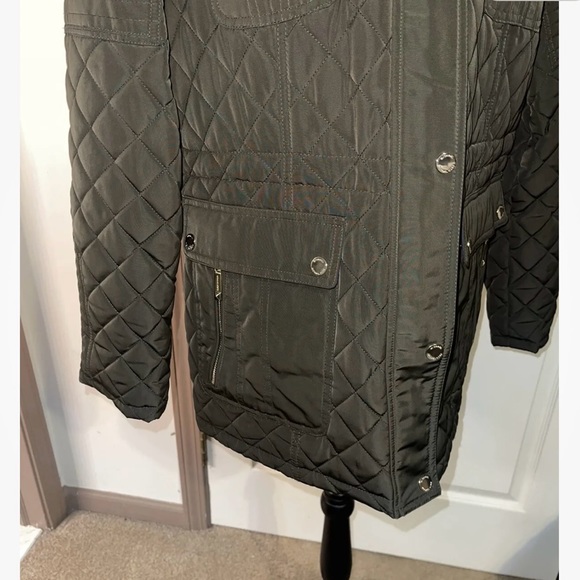 Michael Kors Woman’s Green With Gold Zippers Quilted  Hooded Jacket Size Xl - Picture 4 of 14